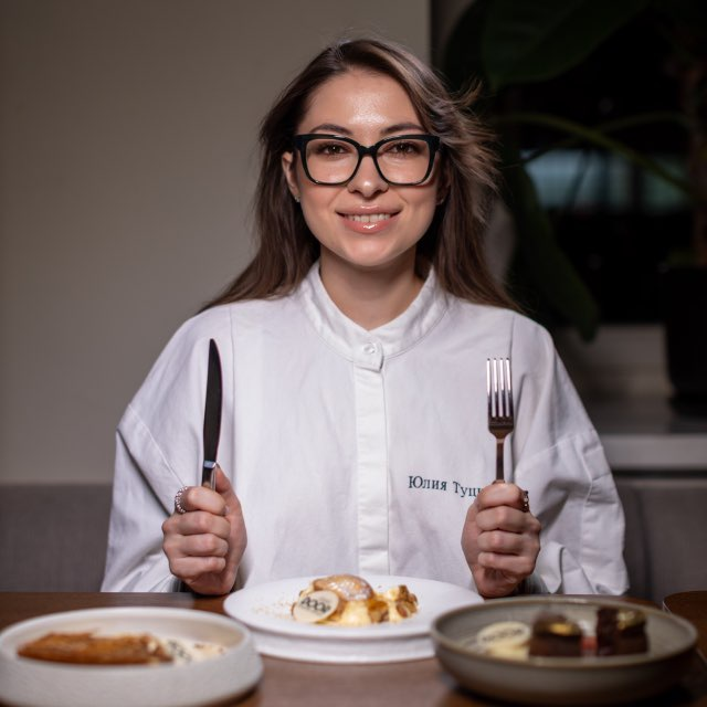 Юлия Туцкая, бренд-шеф-кондитер ресторанного холдинга Pinskiy&Co и автор телеграм-канала «Королева Акриламида»: