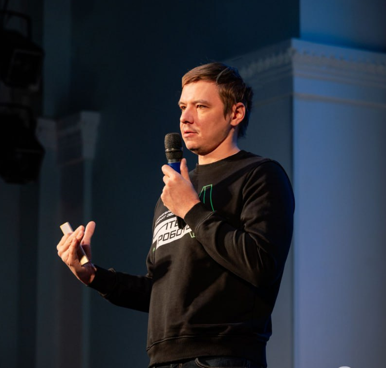 Олег Кивокурцев, сооснователь «Промобот» и автор телеграм-канала «Олег Кивокурцев»: